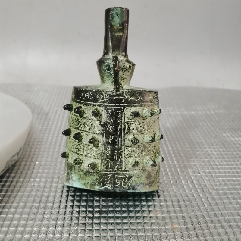 Vintage Collectible Bells - Campanella Vintage in Metallo Verde Ruggine