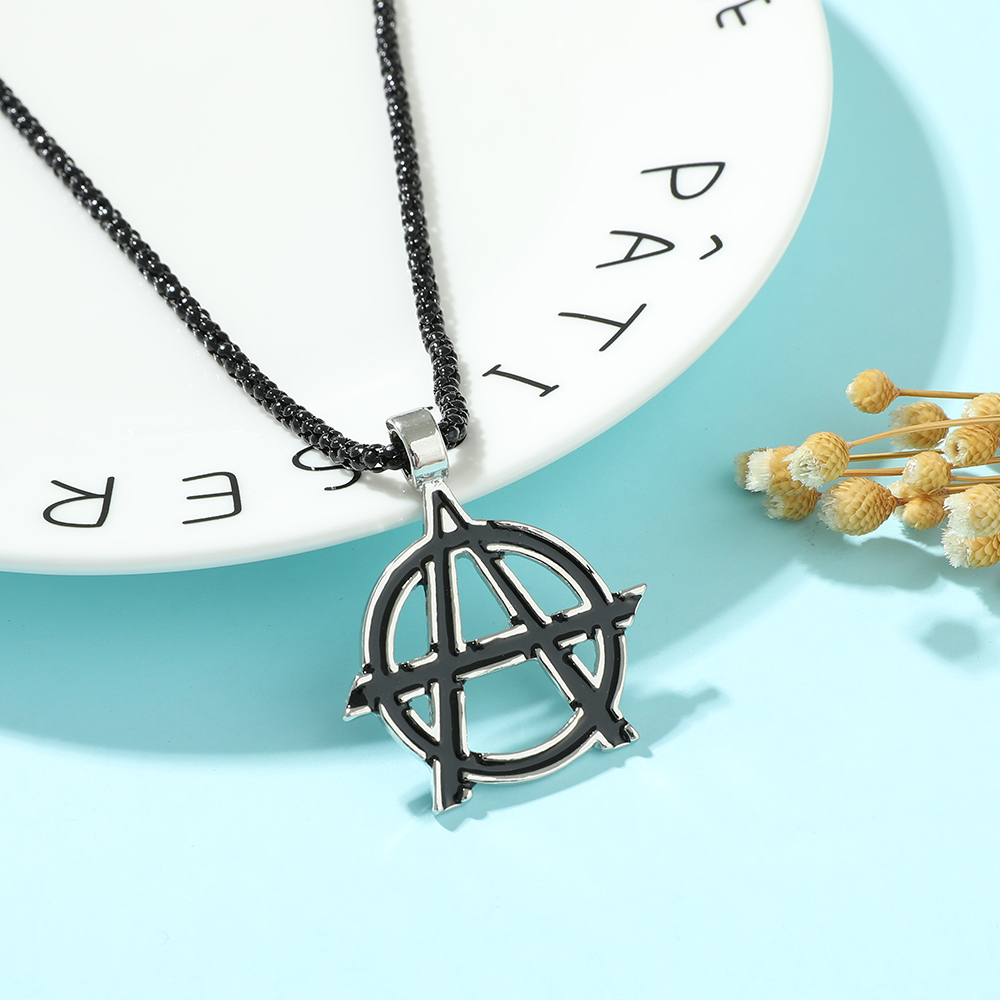 Vintage Items - Collana con Simbolo Lettera A dei