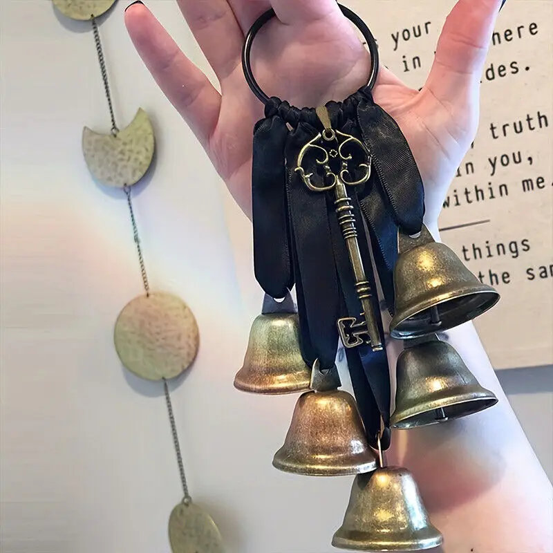 Vintage Collectible Bells - Chiave vintage stile strega con piccola