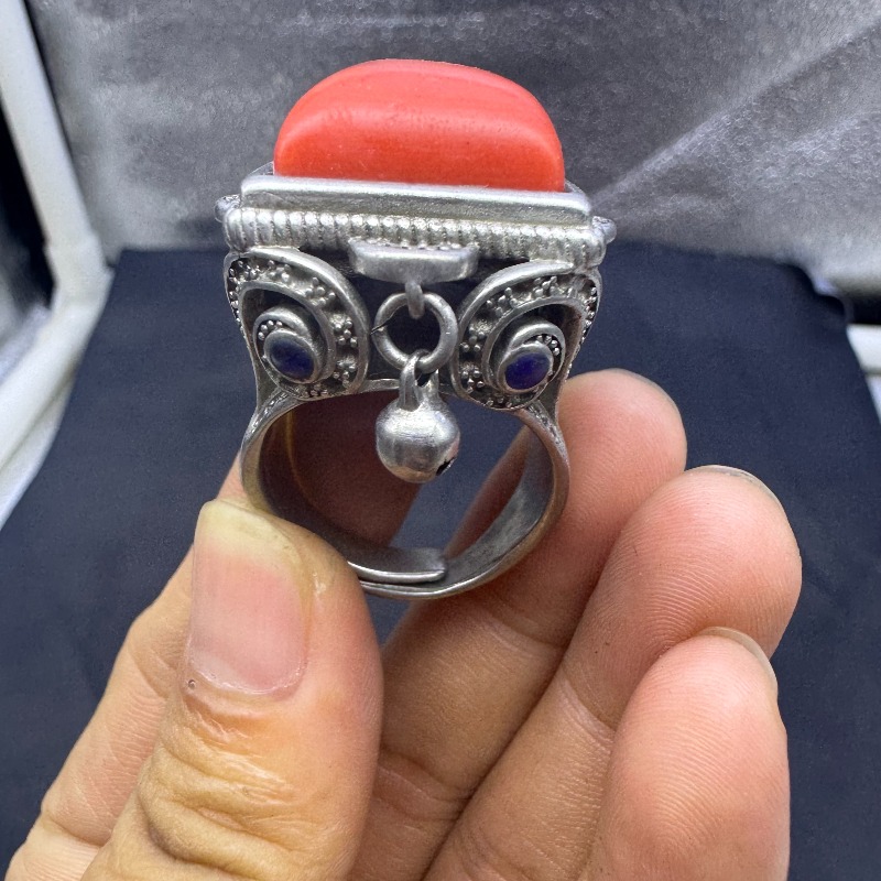 Anello Regolabile Antico in Ar - Vintage Collectible Bells recensione e prezzo