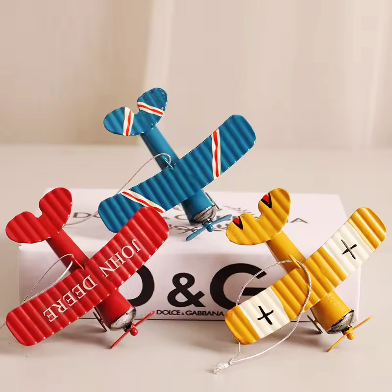Modellino di Aereo Vintage in  - Vintage Collectible Christmas Ornaments recensione e prezzo