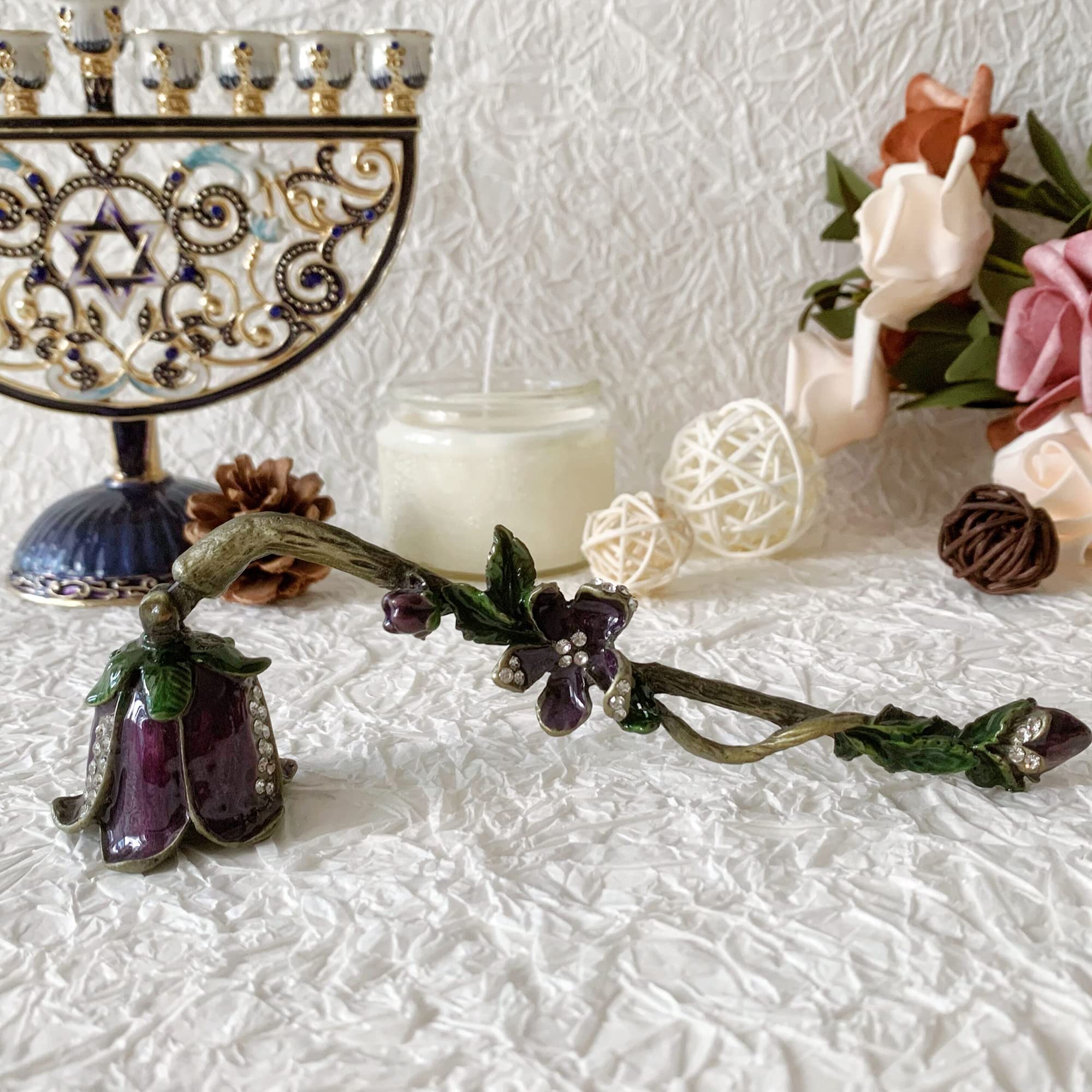 Spegnitore di Candele Menorah  - Collectible & Vintage Dolls For Halloween recensione e prezzo
