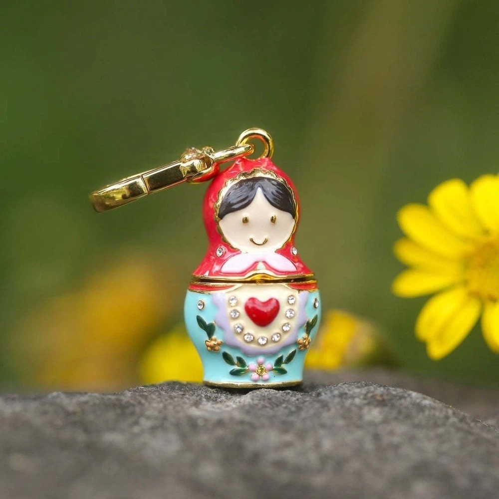 Collana con Ciondolo a Forma d - Vintage Toy Collector recensione e prezzo