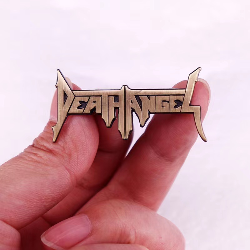 Spilla smaltata Death Angel Ro - Collectible Vintage Brooches recensione e prezzo