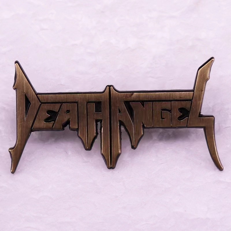 Spilla smaltata Death Angel Ro - Collectible Vintage Brooches recensione e prezzo