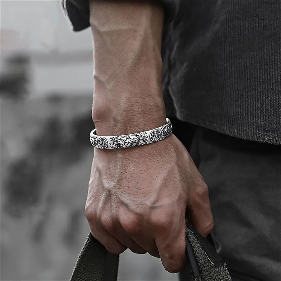 Bracciale Sutra a forma di cuo - Vintage Collectible Coins recensione e prezzo